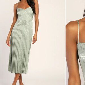 SATIN PLEATED DRESS